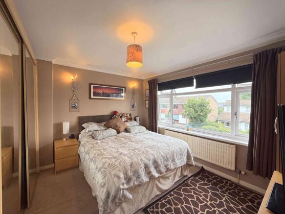 3 bed Semi-Detached for sale Image 11