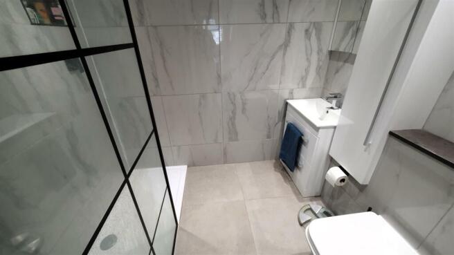 Ensuite.jpg