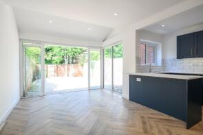 2, Alexandra Close, Walton-on-thames KT12 1LR