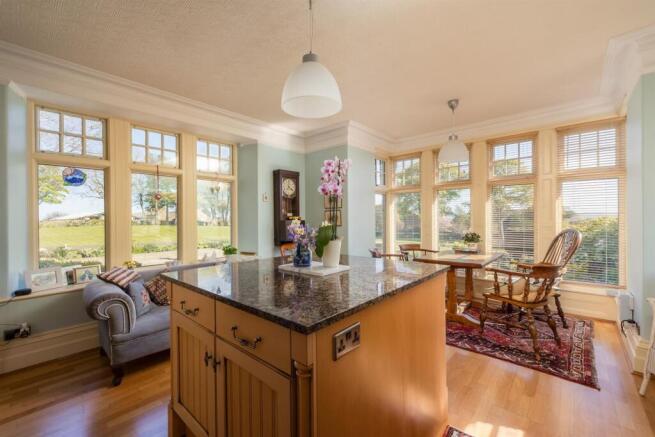 Kitchen Breakfast Room