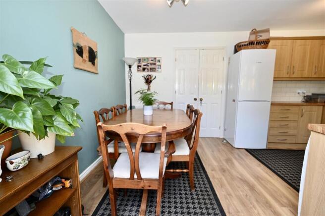 3 bed Terraced for sale Image 7