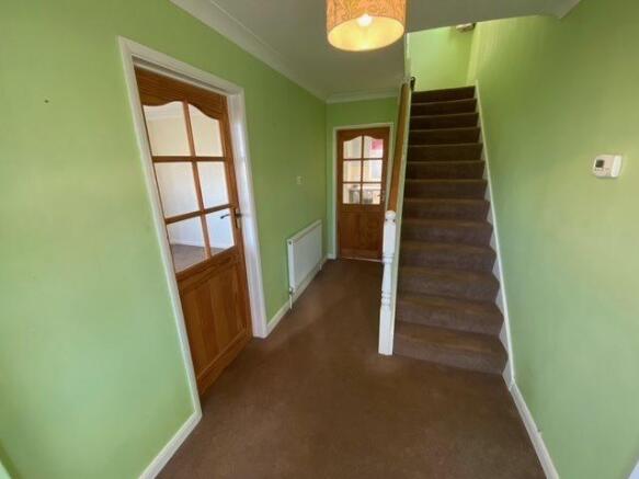 Entrance Hallway (2)