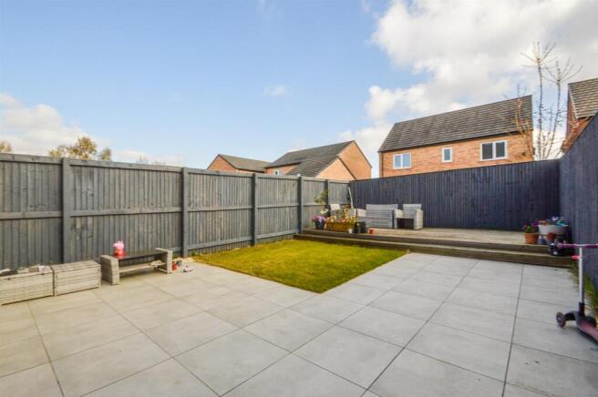 3 bed Semi-Detached for sale Image 11