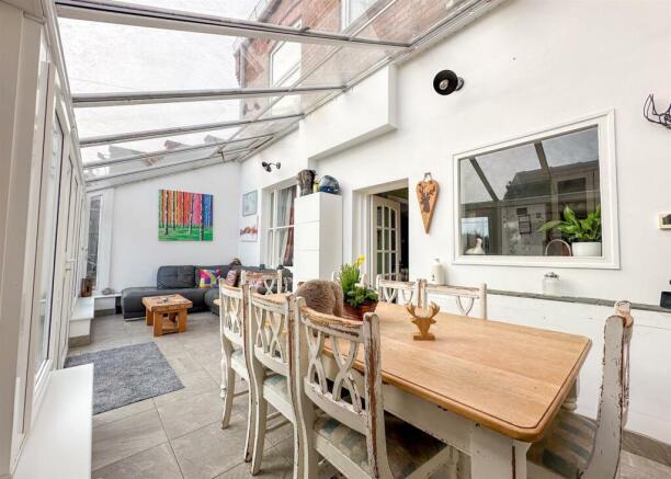 SUN ROOM
