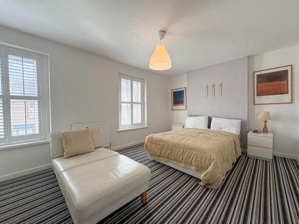 Main Bedroom 