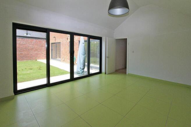 Photo 24