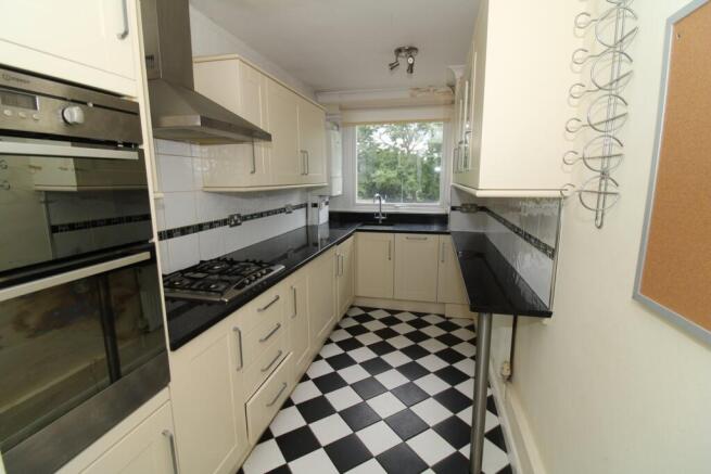 Fair Acres, Bromley, BR2 photo 4