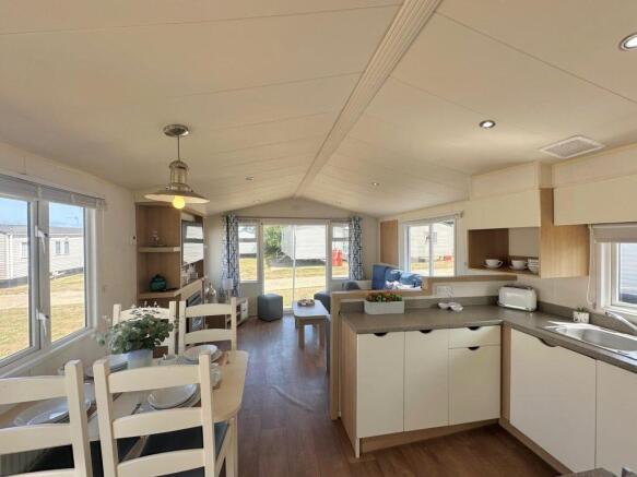 Willerby Avonmore 2013 Vs827233 143557344.jpeg