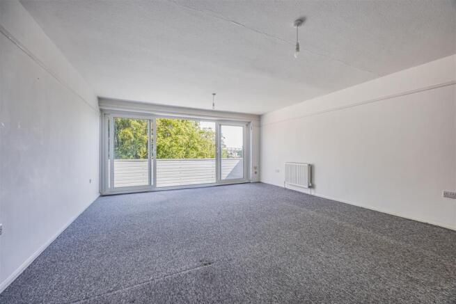 11 Spence Court, Merton Road, Southsea-PorticoMark