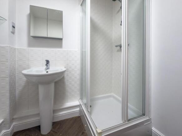 2 bed Apartment for sale Image 11