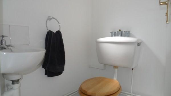 FIRST FLOOR WC