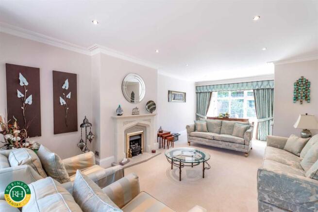 4 bed Semi-Detached for sale Image 12