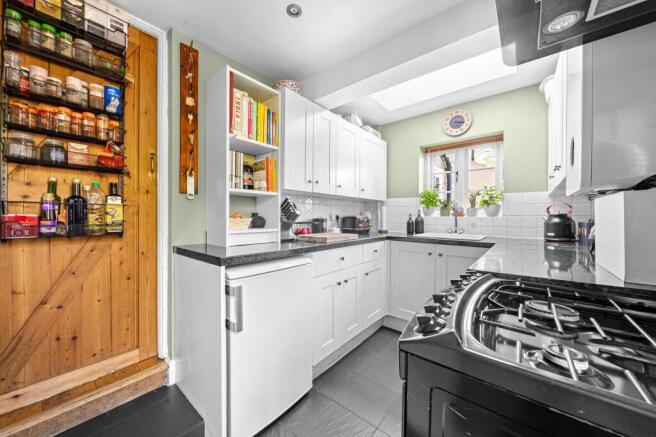 2 bed Terraced for sale Image 5