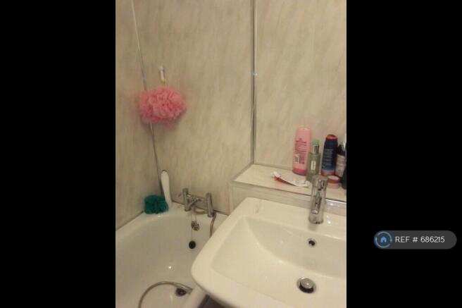 Bath Tub Full Splash Back
