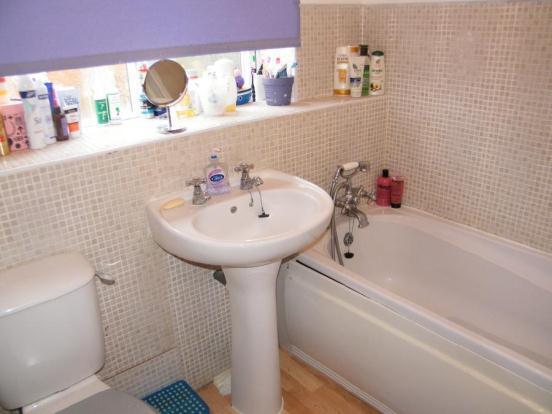 5 D/S Bathroom