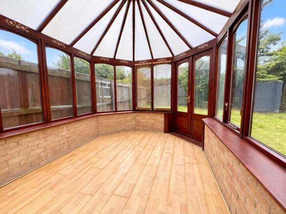 3 bed Semi-Detached for sale Image 9