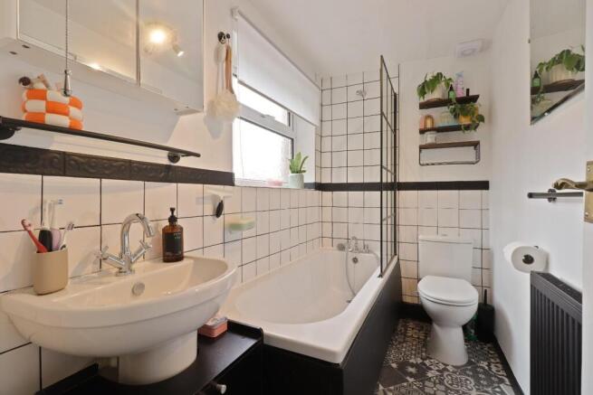 2 bed Terraced for sale Image 10