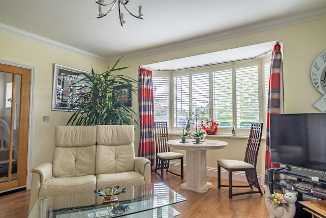4 bed Detached for sale Image 10