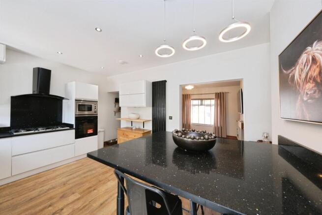 2 bed Terraced for sale Image 7