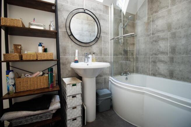 2 bed Apartment for sale Image 10