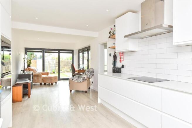 Lounge/ Kitchen/ Diner