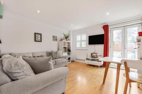 Garratt Lane, Earlsfield, London, SW17