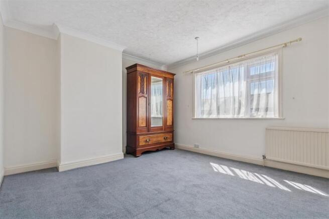 2 bed House for sale Image 8