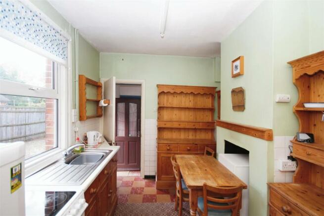 Kitchen.JPG