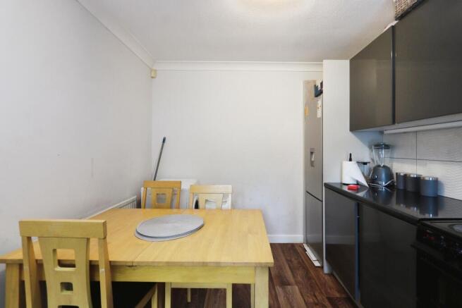 3 bed Terraced for sale Image 5