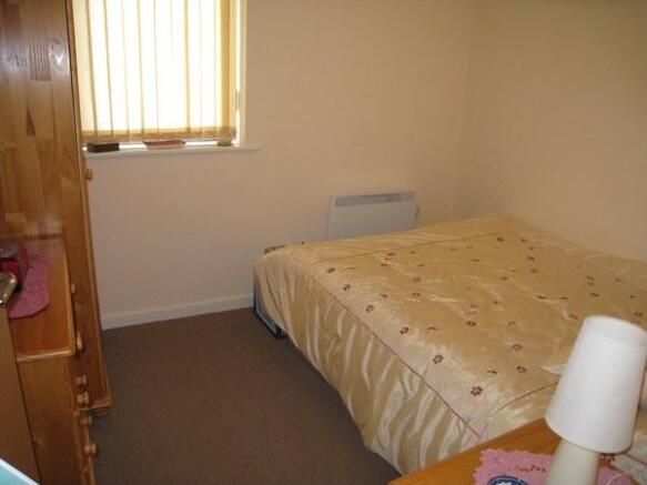 2nd bedroom