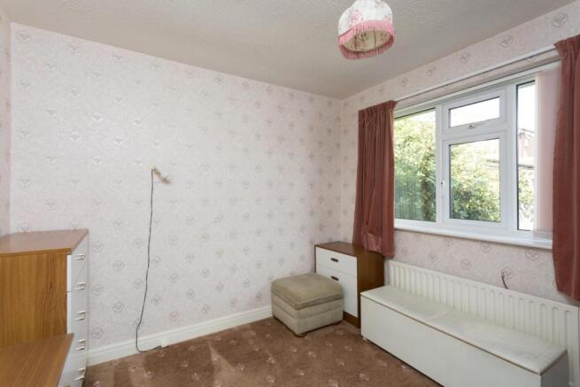 8 Fitzjohn Close-10.jpg