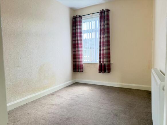 3 bed Terraced to rent Image 7