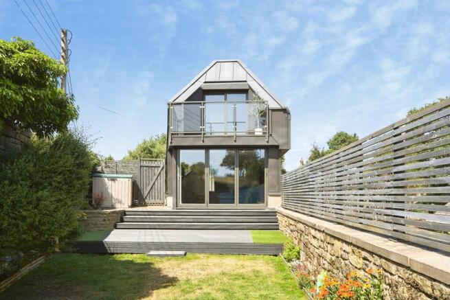 3 bed Detached for sale Image 4