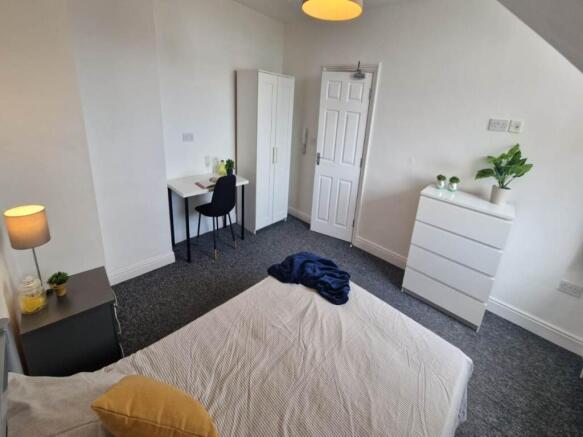 Room 6 (5)
