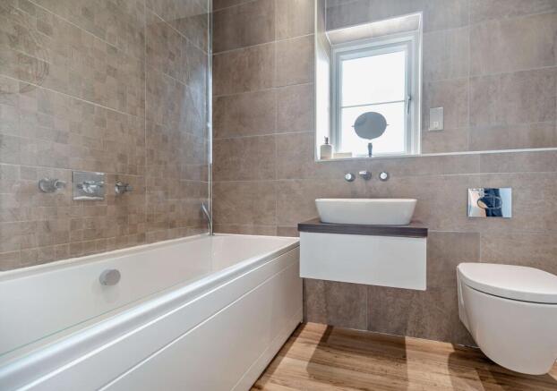 3 bed Semi-Detached for sale Image 7