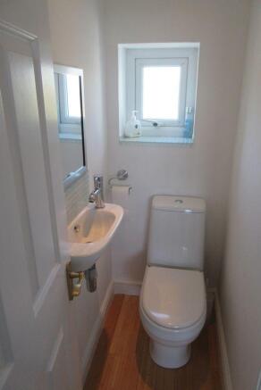 f/f cloakroom