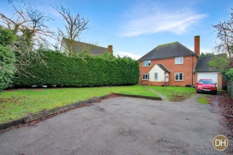 High Road, North Weald, Essex CM16