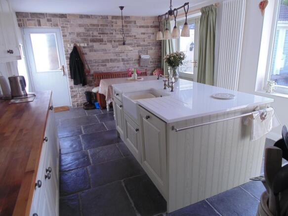 Kitchen / Breakfast Room