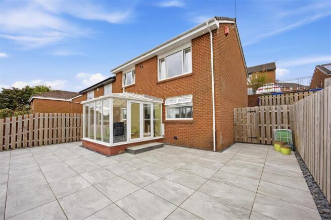 07-64_LOCHVIEW_CRESCENT_GLASGOW_007.jpg