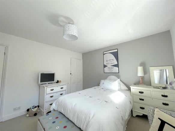 Bedroom One (2).jpeg