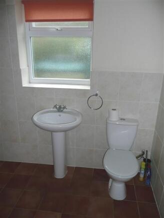 WET/SHOWER ROOM/W.C.