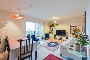 Flat 15, 53, Clarence Avenue, Gants Hill, Ilford IG2 6FD