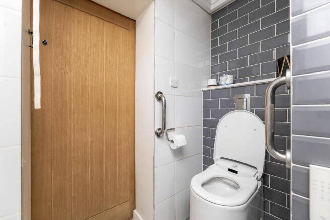 2 bed Terraced for sale Image 9