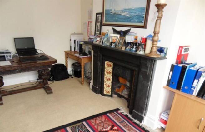 Photo 3