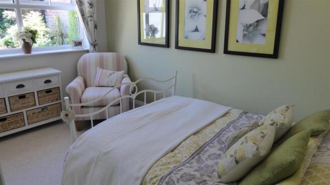 BEDROOM 2
