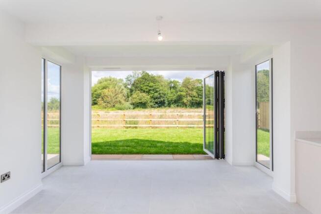 3 bed Detached Bungalow for sale Image 7