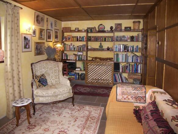 Bedroom 3/Study