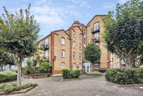 Flat 3, 245 Pennington Court, Rotherhithe Street, London SE16 5FT