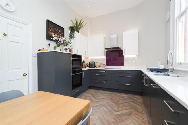 14 The Grange Mews Leamington Spa-20.jpg