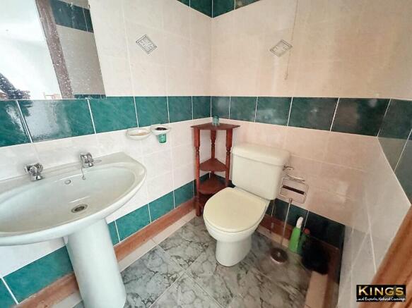3 bed Semi-Detached for sale Image 10